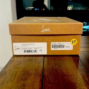 NEW! Christian Louboutin Pump/Nude/38. Original price $875Make me an offer